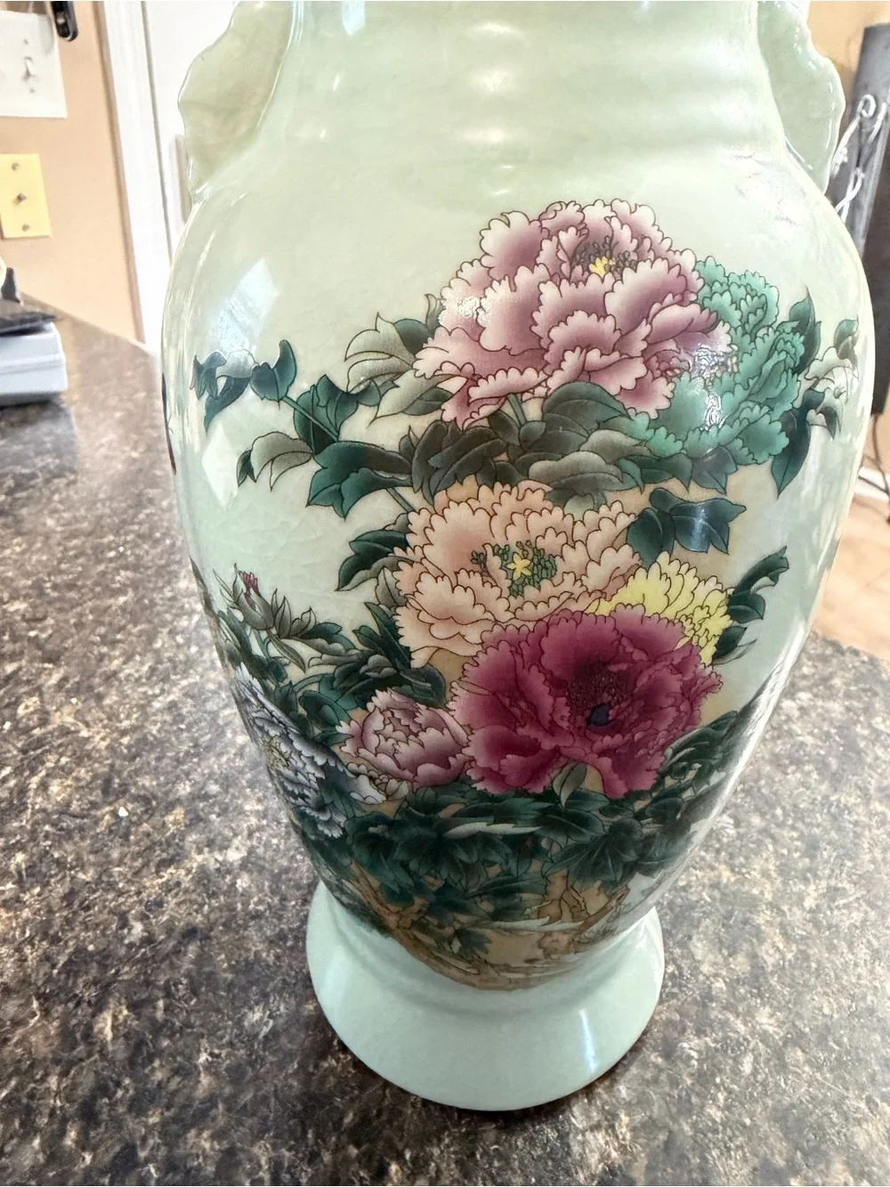 China Jingdezhen Porcelain Vase